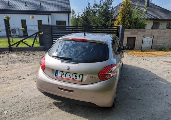 Peugeot 208 cena 22000 przebieg: 220000, rok produkcji 2014 z Dęblin małe 79